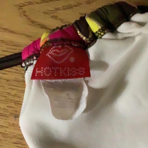 Hot Kiss 💋 bikini top with gold decal in center size Small colorful sexy…top - Picture 7 of 8